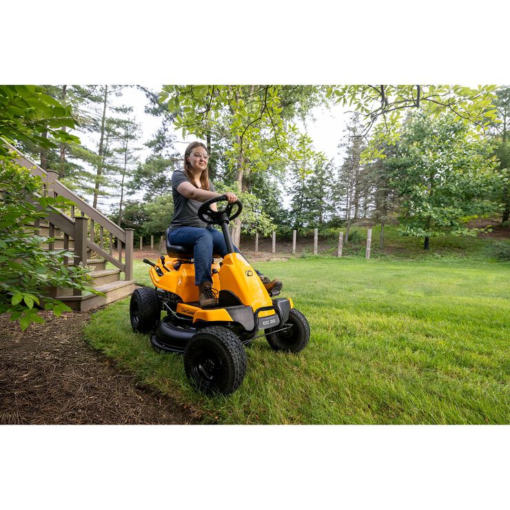 Cub Cadet CC30 Riding Lawn Mower (13AC26JDA10) Cub Cadet CC30 Riding Lawn Mower (13AC26JDA10)